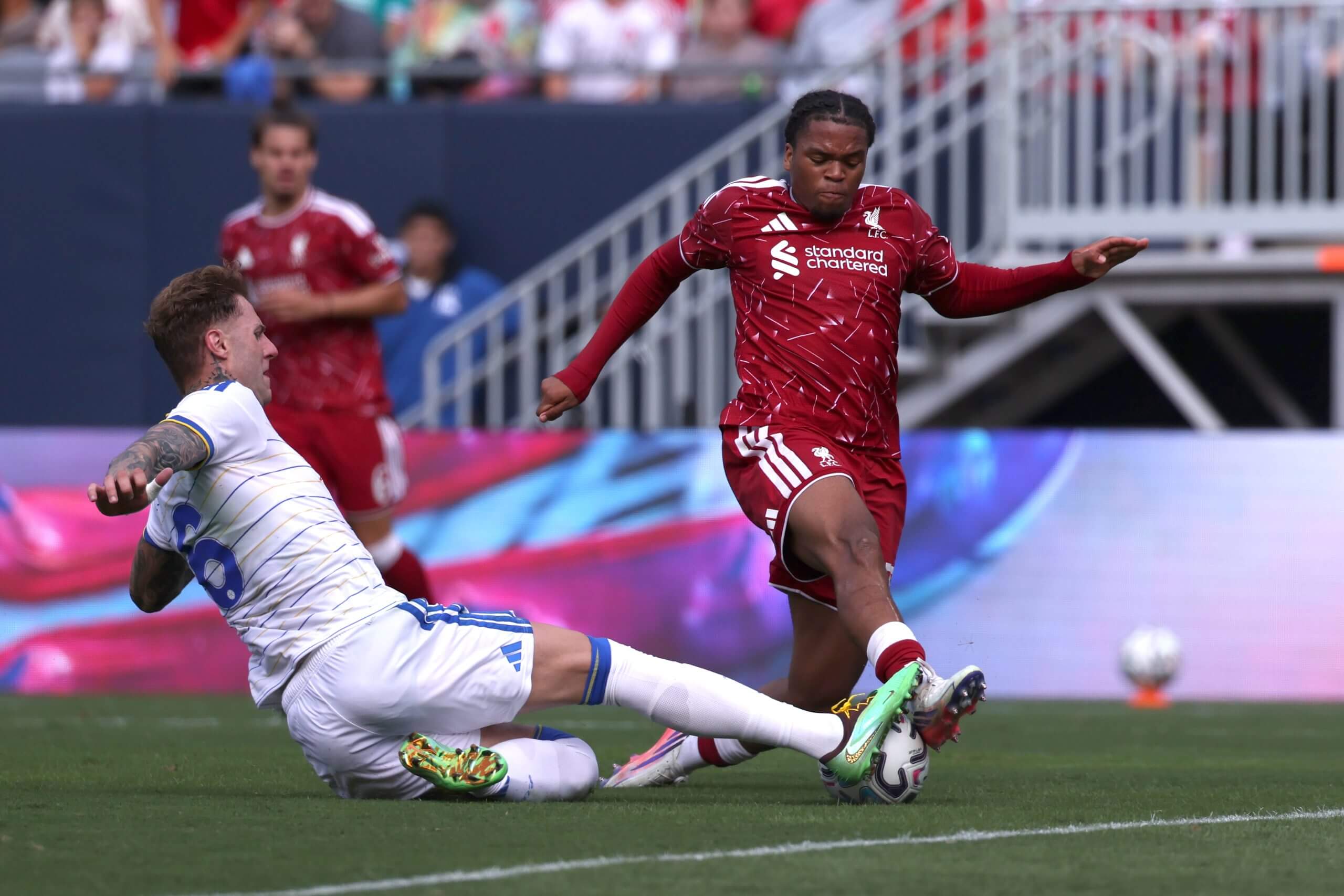 Liverpool 2-4 Leeds United: Four goals in 25 minutes show why Iraola needs defensive signings