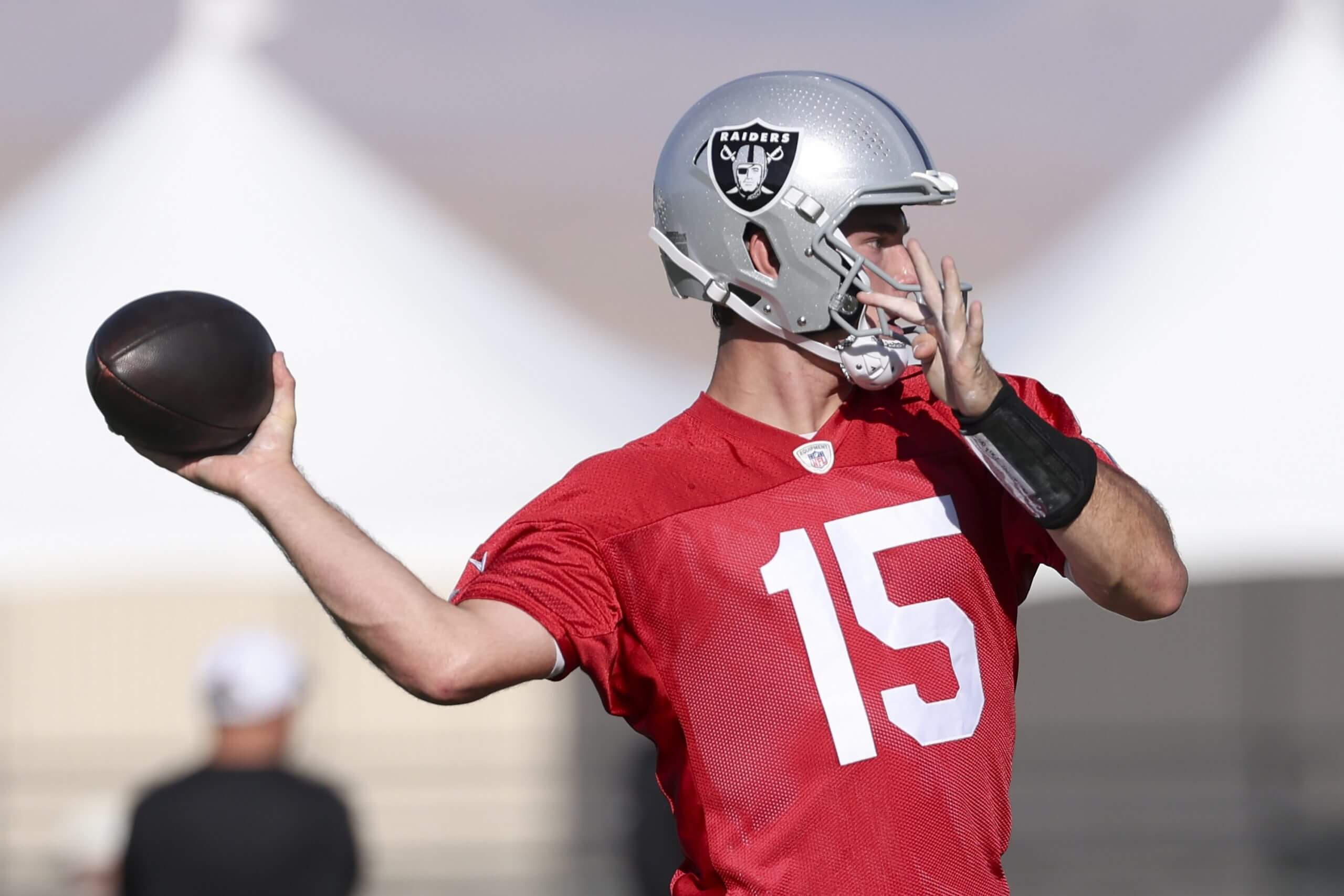 Fernando Mendoza, Malik Benson click and other Raiders practice observations