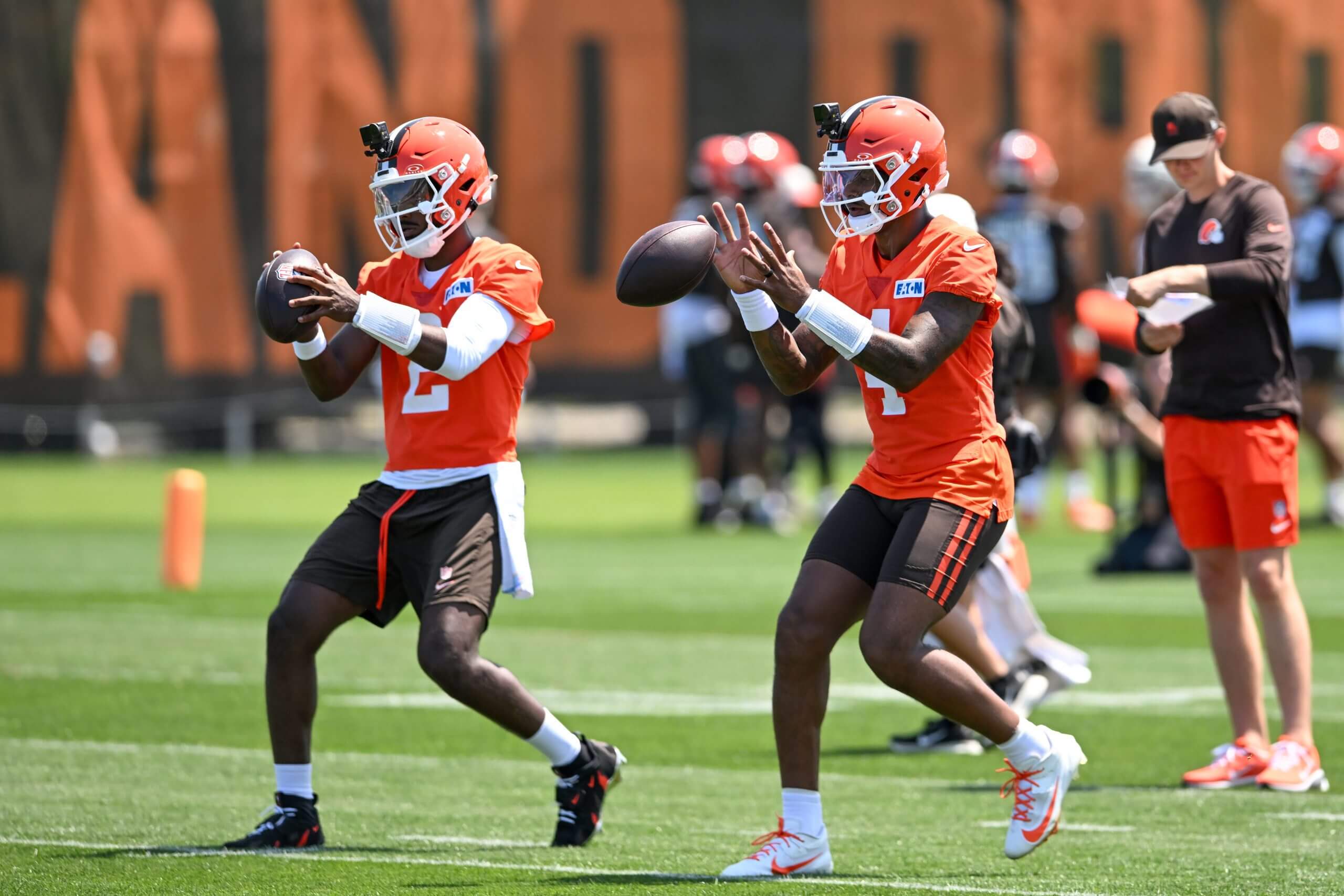 Who's leading Browns' QB competition? Coach Todd Monken is still evaluating