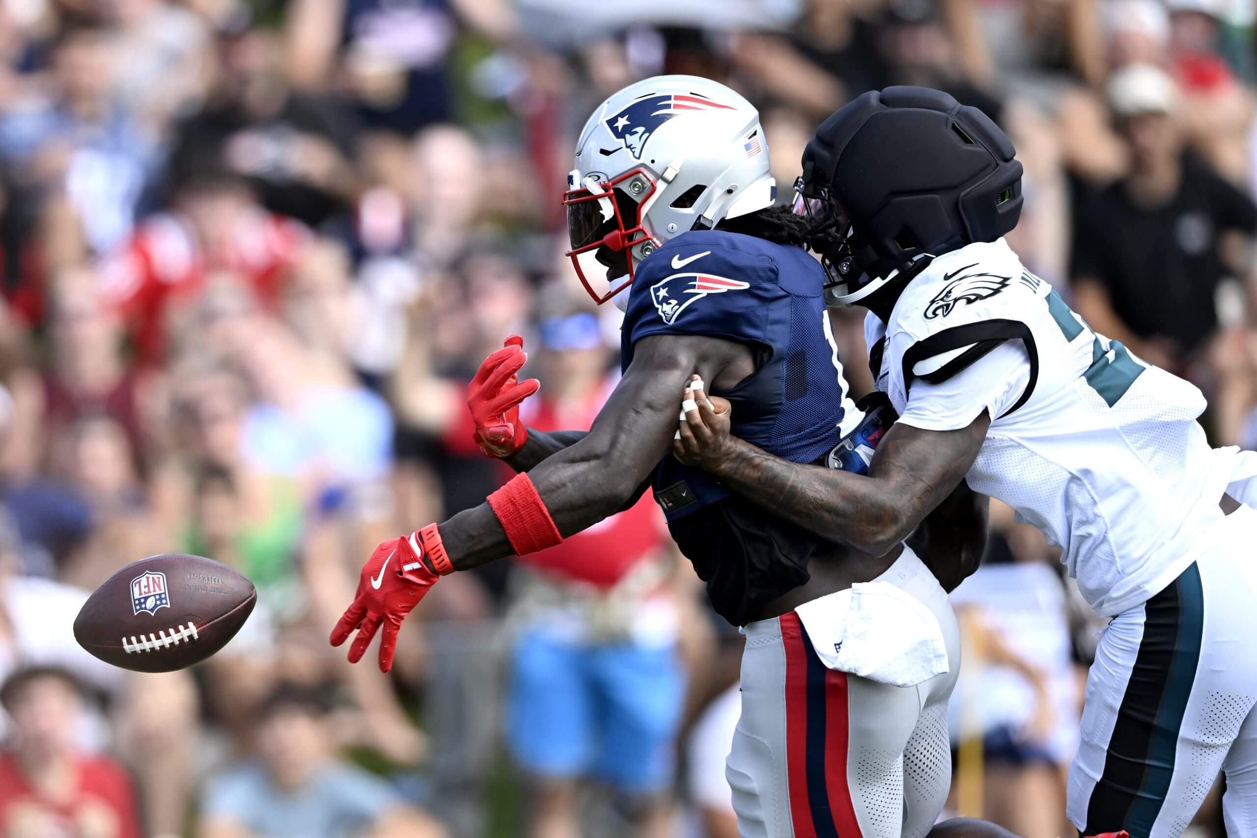 Eagles' Quinyon Mitchell Says AJ Brown Looks 'Better' This Year