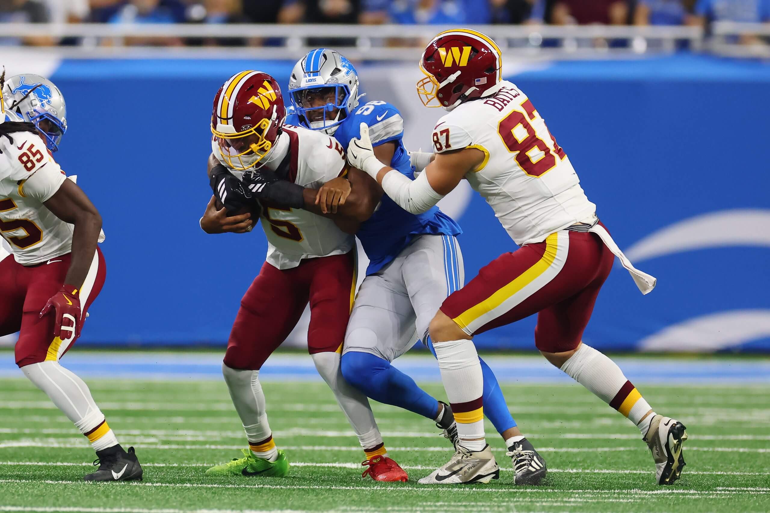 Jayden Daniels played just 3 snaps in Commanders' preseason loss. They revealed a concern