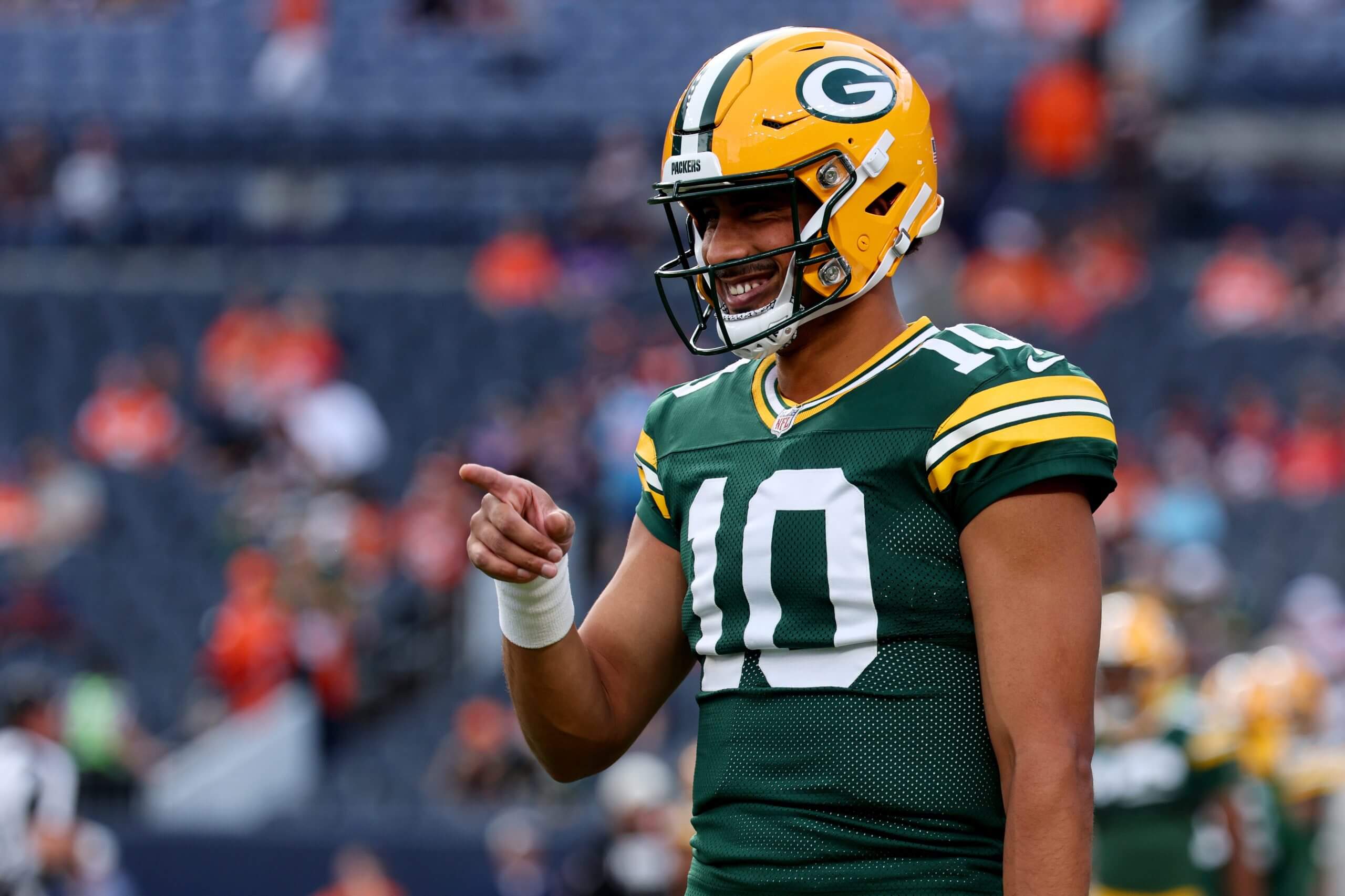 These stories show why Packers' Jordan Love is so respected inside Lambeau Field