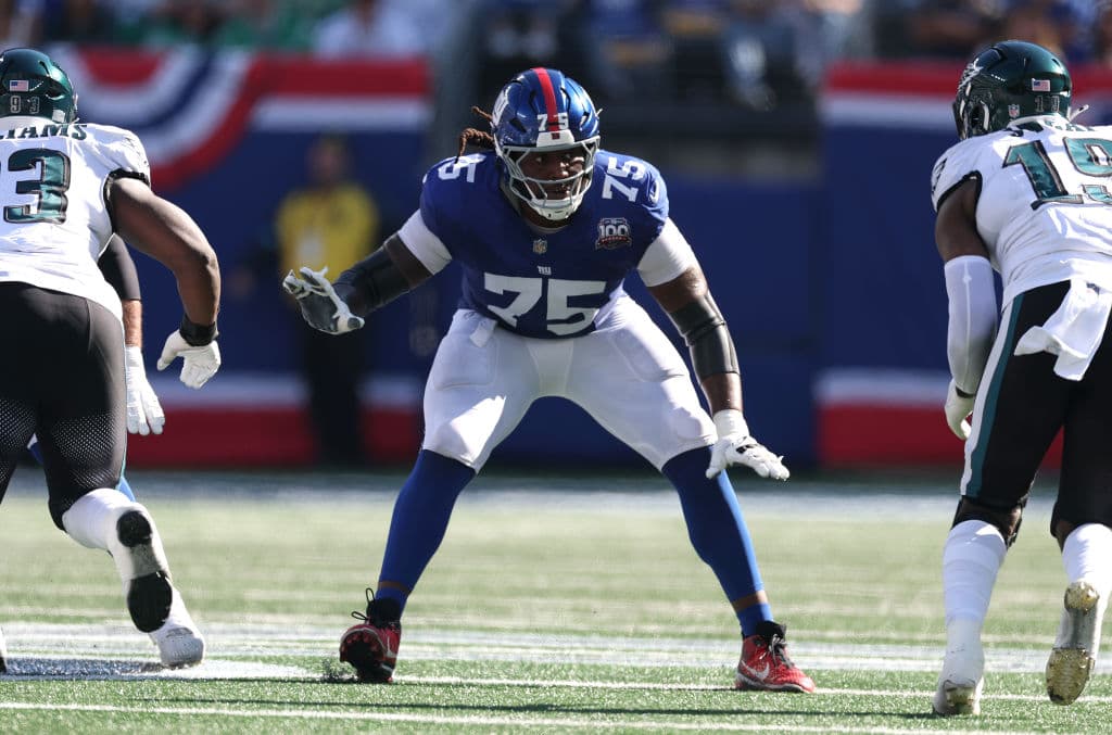 Giants trade G Joshua Ezeudu to Chiefs: Source