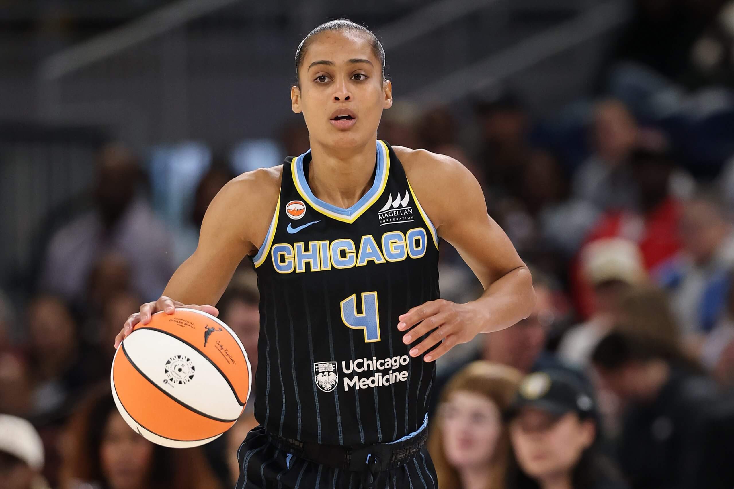 Sky guard Skylar Diggins to miss remainder of season with knee injury