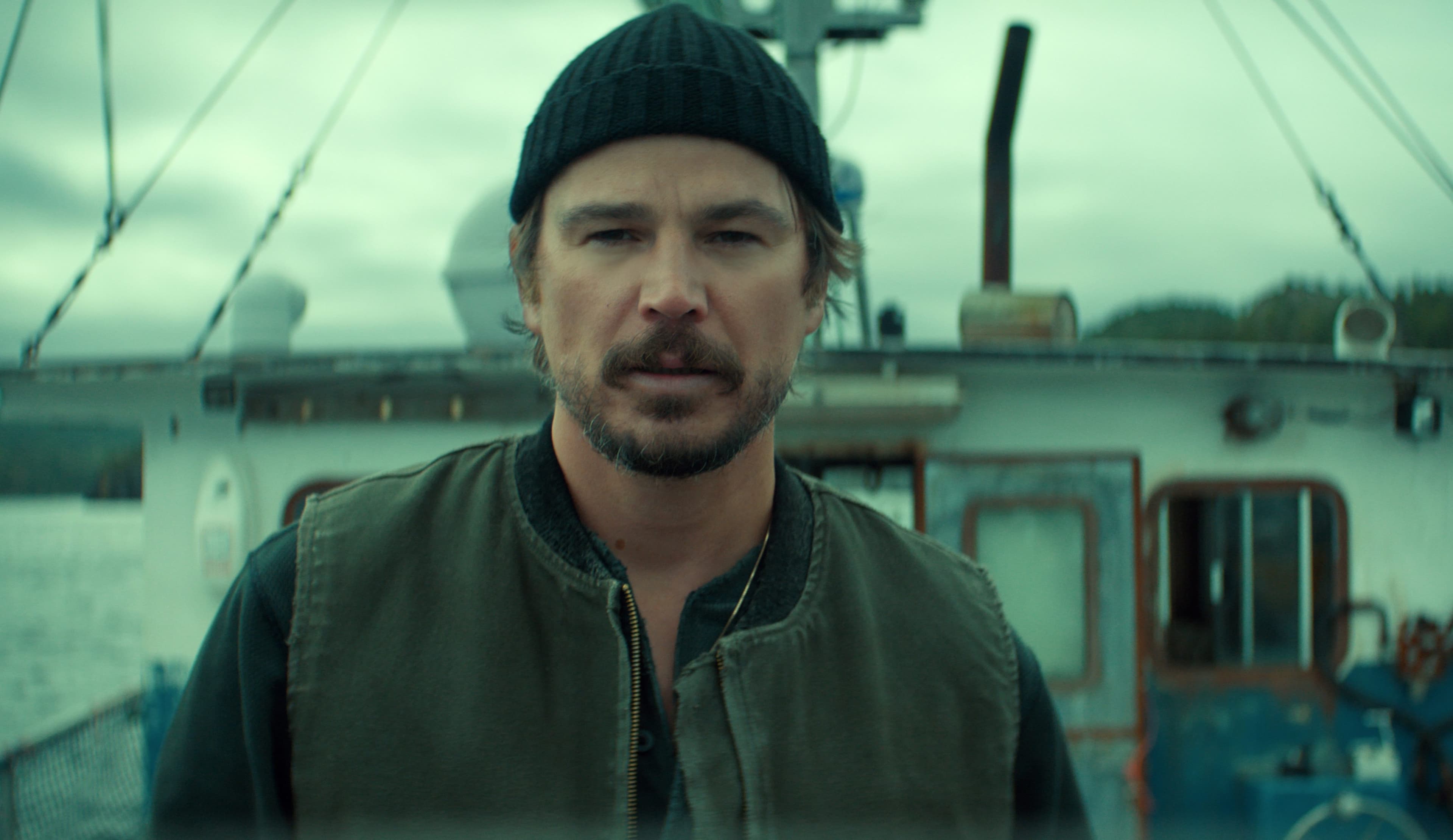 Josh Hartnett Battles a Sea Monster in Teaser for Netflix’s ‘Below’