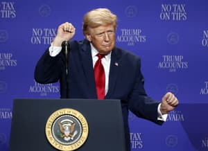 Trump turns economic speech into attack on Democrats after Michigan results