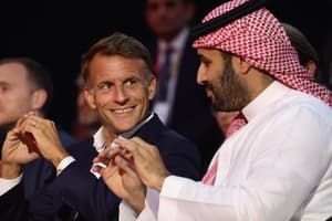 Macron hosts Saudi crown prince for visit ranging from esports to Mideast