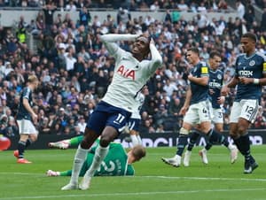 $400 million spent, zero points as Tottenham loses again