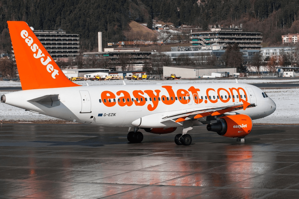 EasyJet flight to Glasgow declares midair emergency over passenger incident