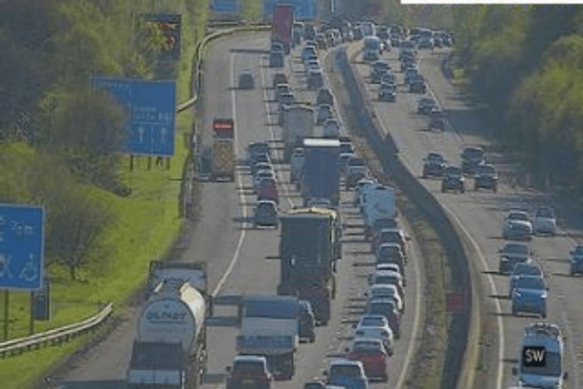 Work to refresh 23km of road markings to cause closures on busy motorway