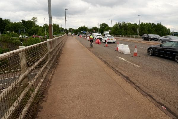 Further delays on cycle lane linking two popular Glasgow parks