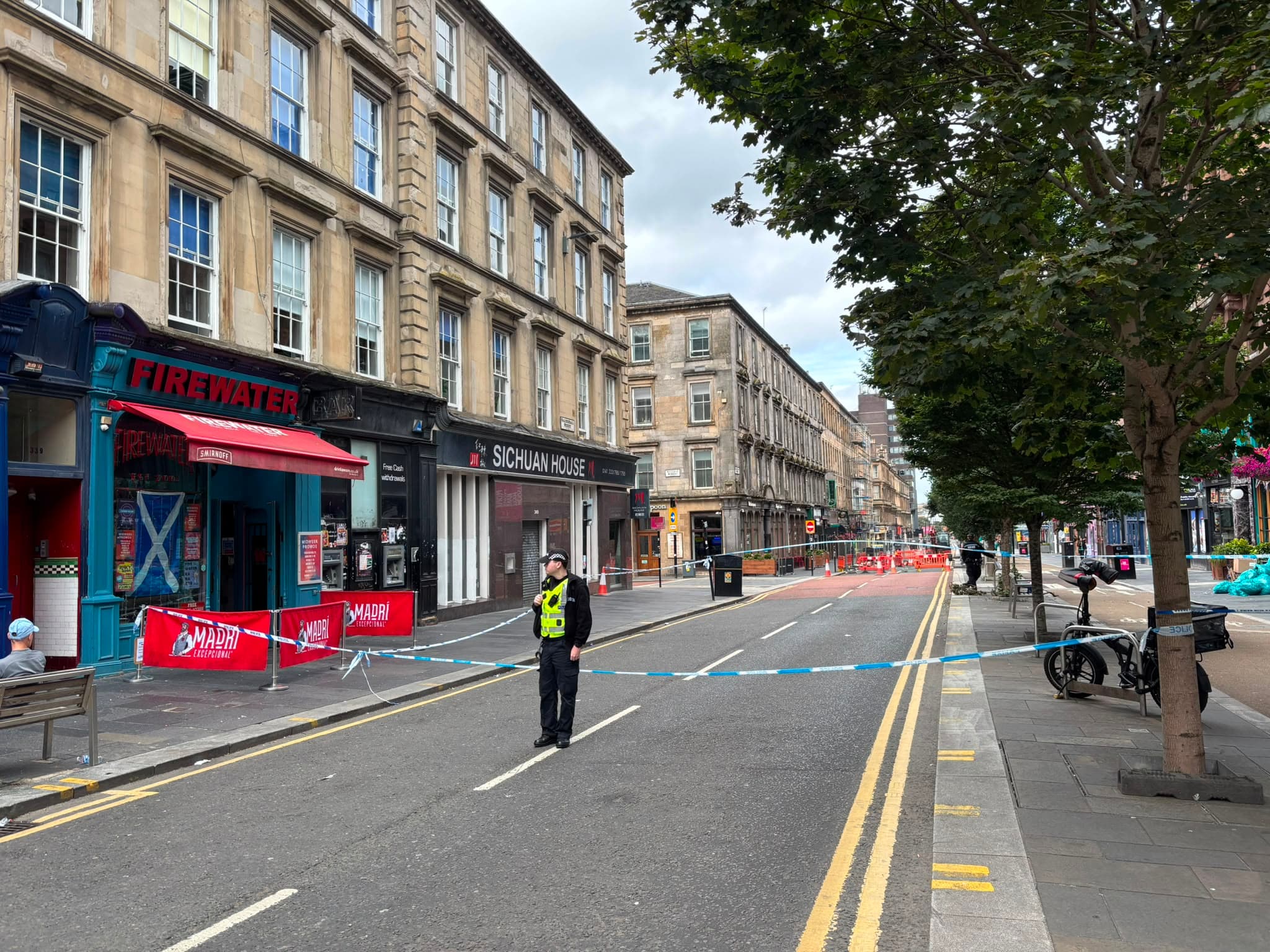 Four rushed to hospital after stabbing in Glasgow