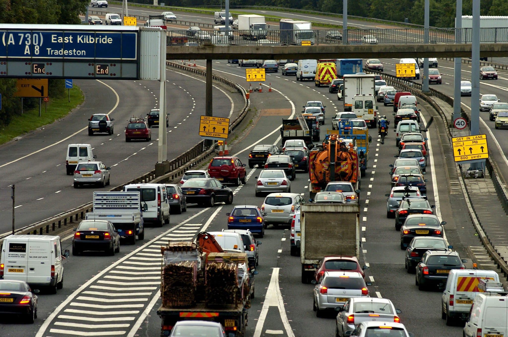 Busy motorway shut in Glasgow direction at rush hour following crash
