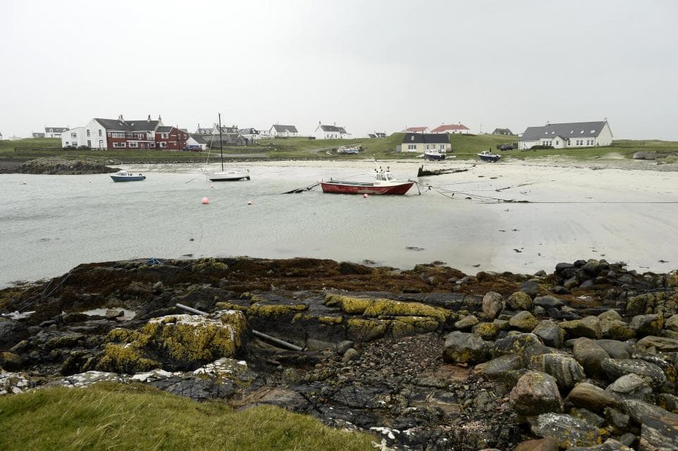 Police probe post office robbery on tiny Scottish island