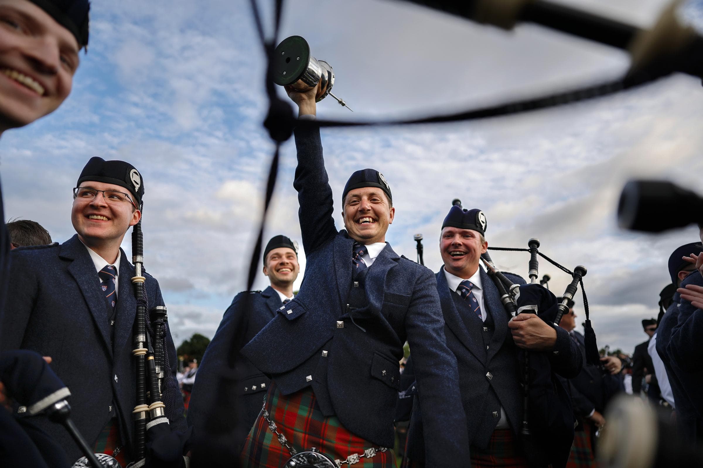 Canadian band wins World Pipe Band Championships for first time in 17 years