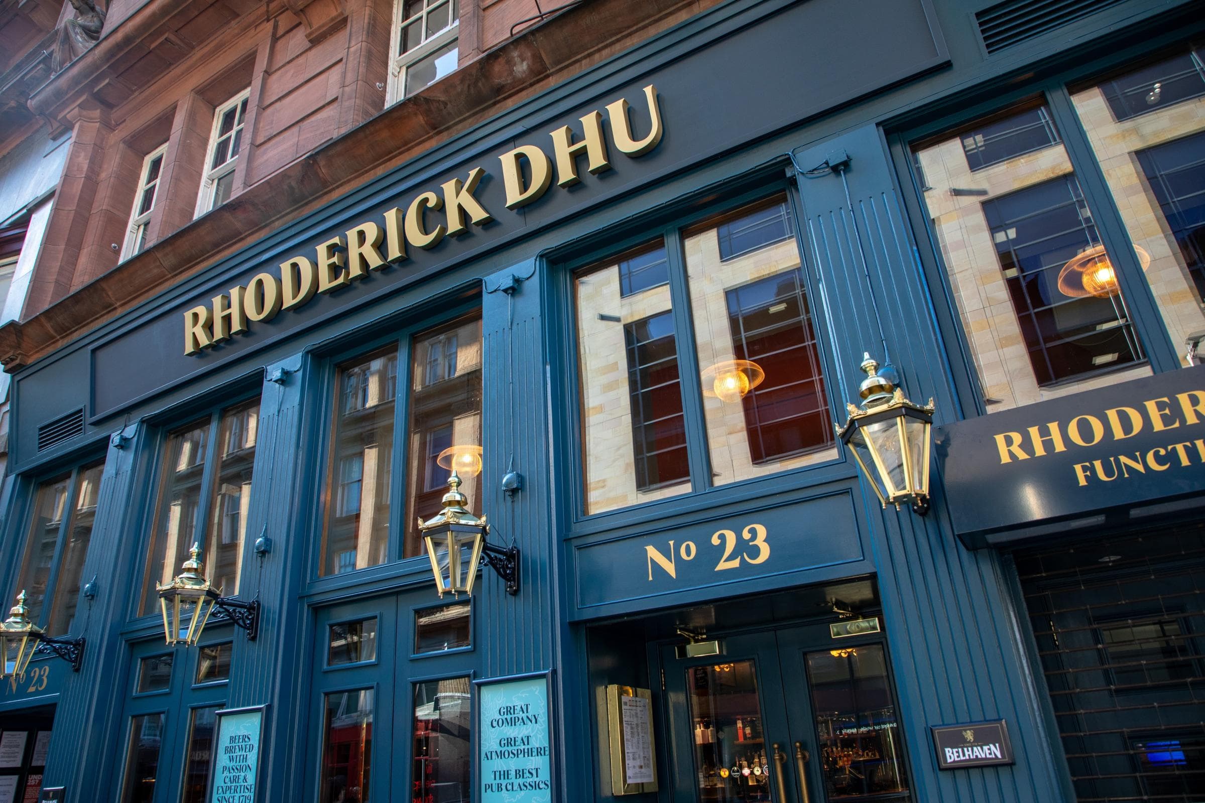 Popular Glasgow city centre pub reopens after six-figure refurbishment