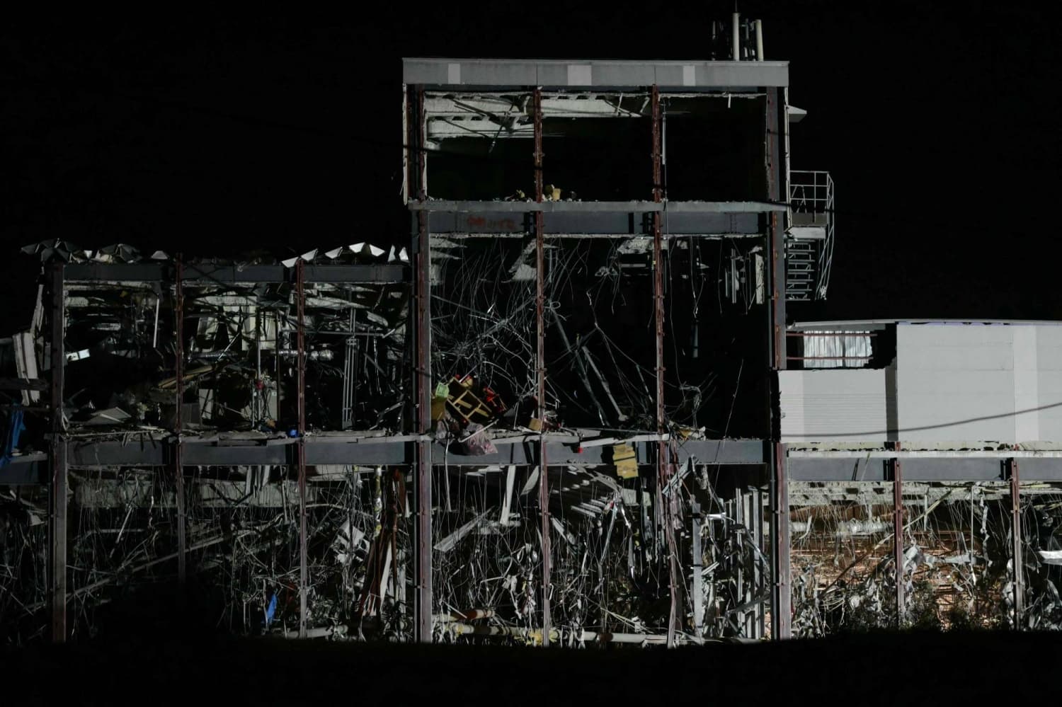 First deaths confirmed in Kumamoto mall explosion