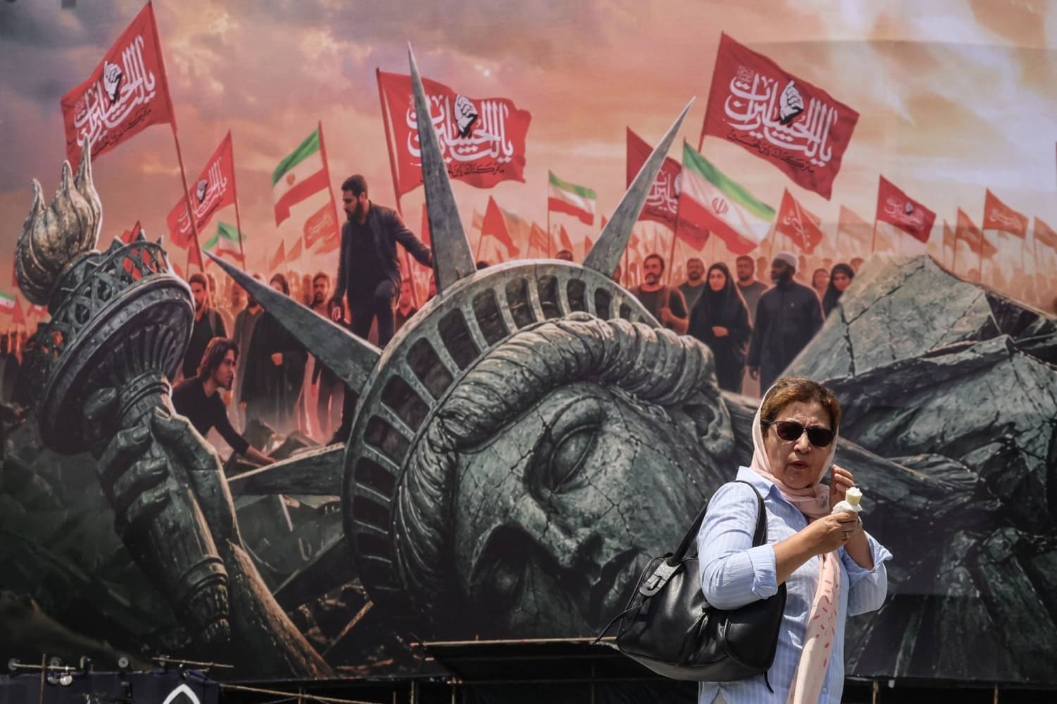 ‘A chance’ for Hormuz deal ‘today or tomorrow,’ U.S. official says, as Indian ship sinks in Red Sea