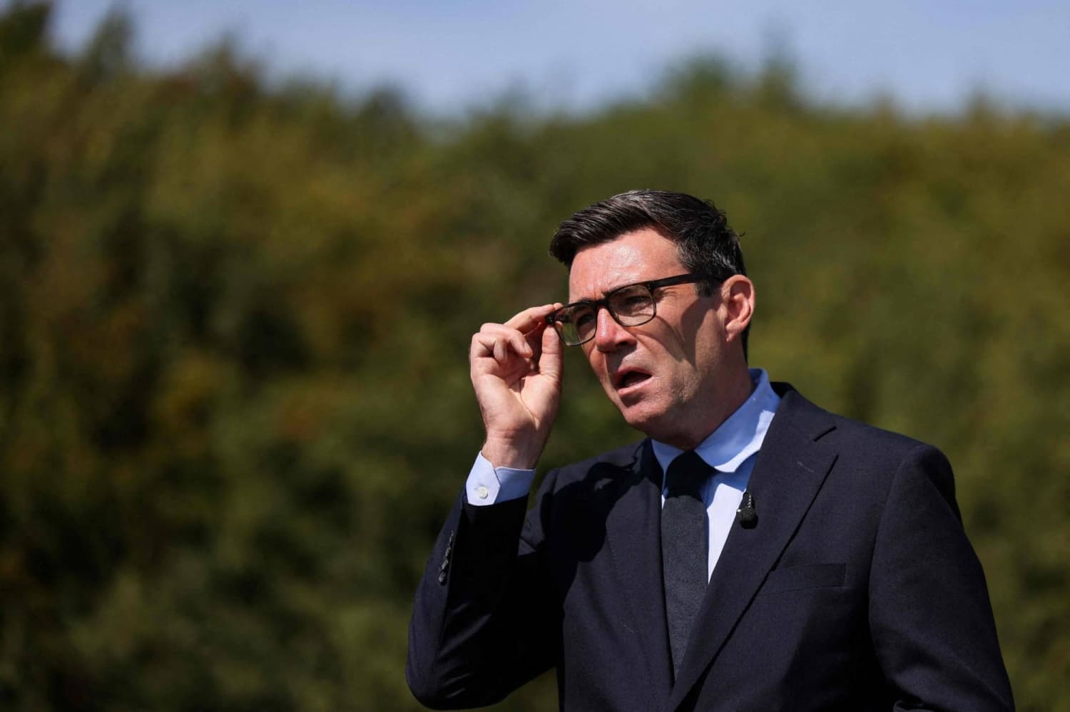 Burnham begins U.K. cost-of-living tour amid row over prisoners