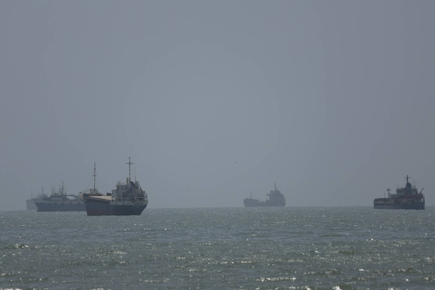 Japan energy plan seeks to back pipelines bypassing Hormuz