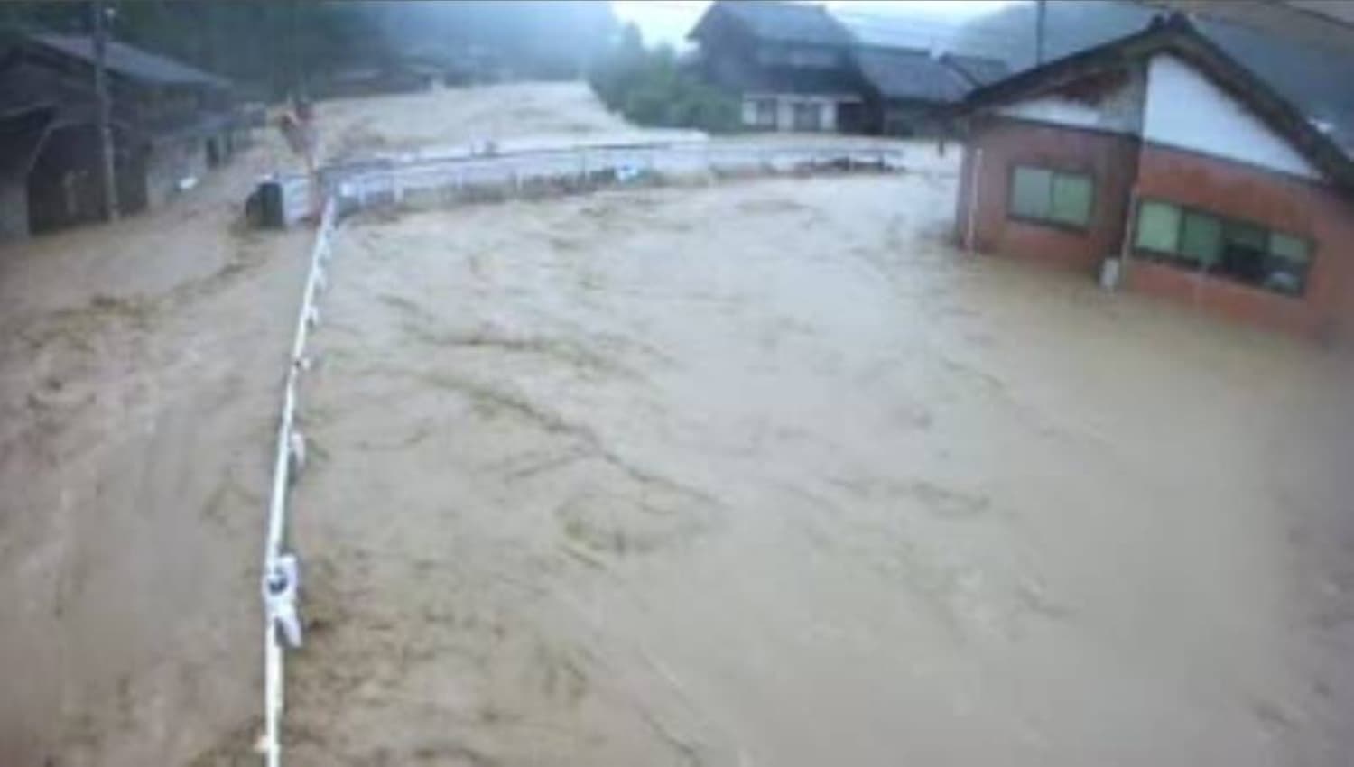 Heavy rain ongoing in Toyama and Ishikawa prefectures as warnings downgraded