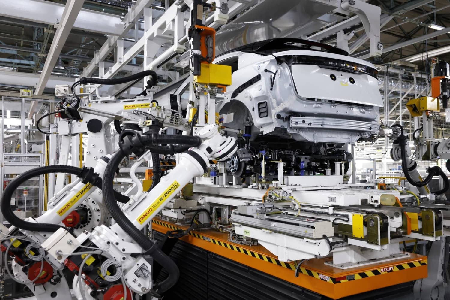 Japan’s factory output edges up despite Middle East headwinds