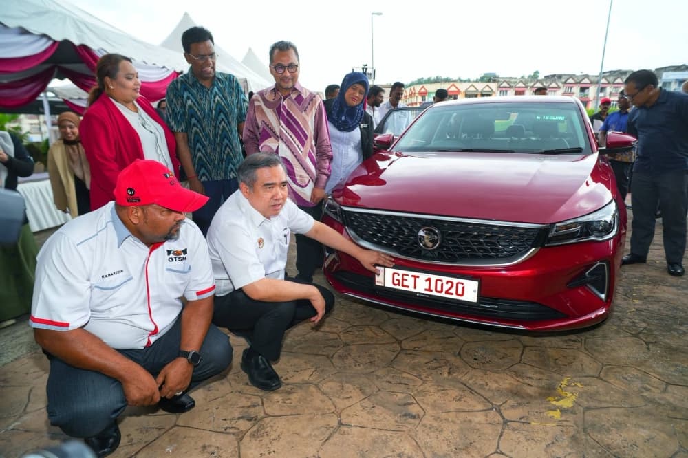 A fresh start: Teksi Madani policy looks at uplifting taxi drivers