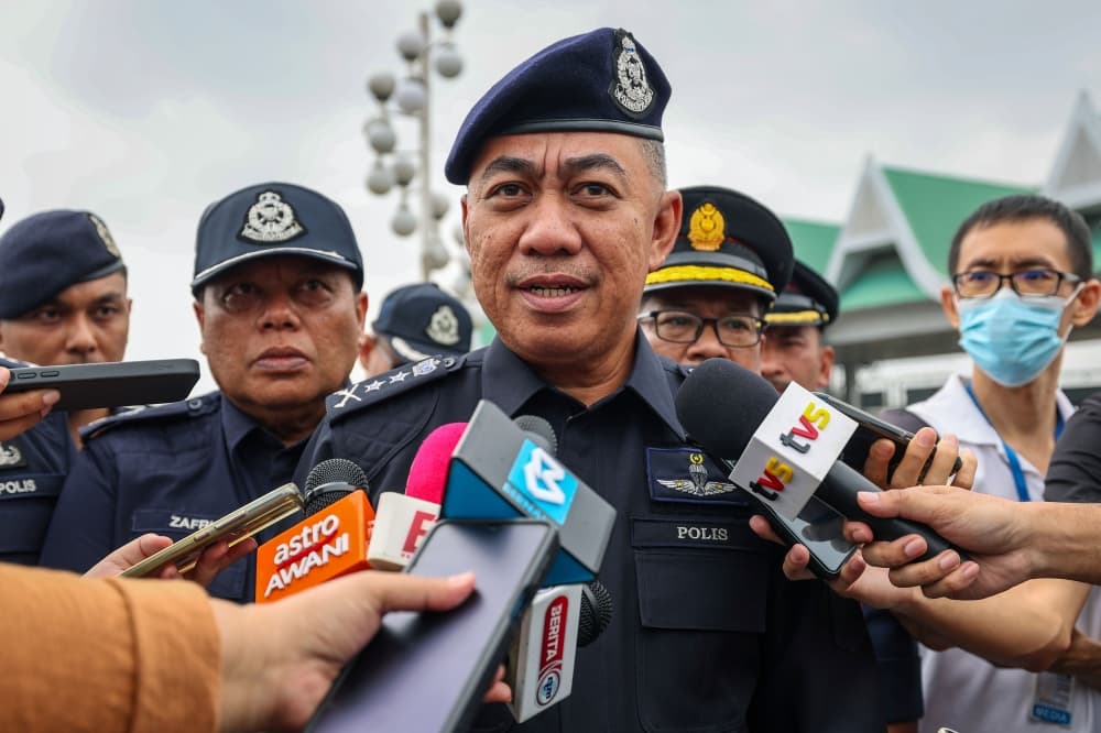 Married couple among seven nabbed as police seize 2.8kg of MDMA in Perak raids