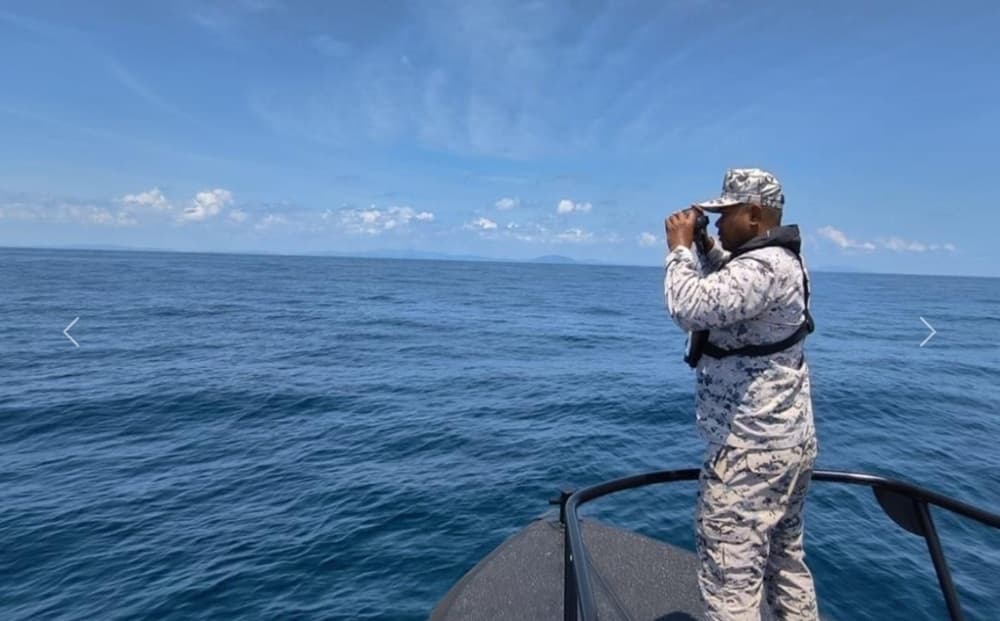 Four Indonesian fishermen rescued after vessel sinks in Malaysian waters