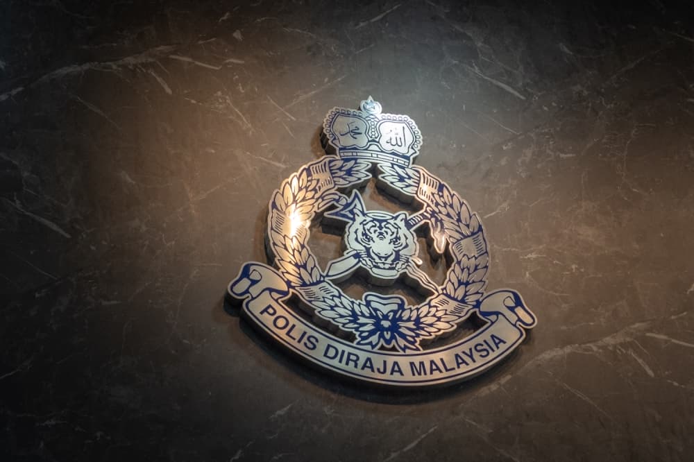 Three teenagers arrested over alleged burglary spree in Melbourne