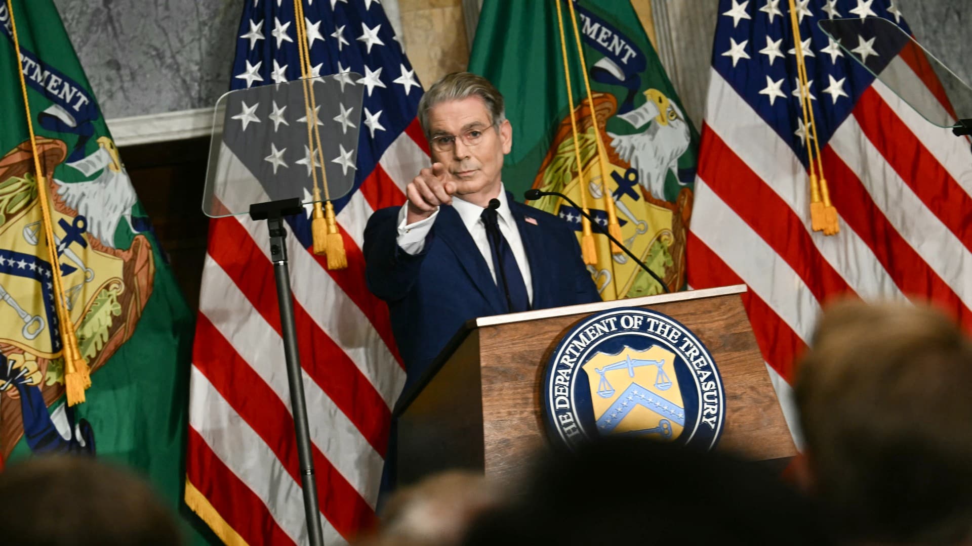 US announces 'unprecedented' sanctions against Iran