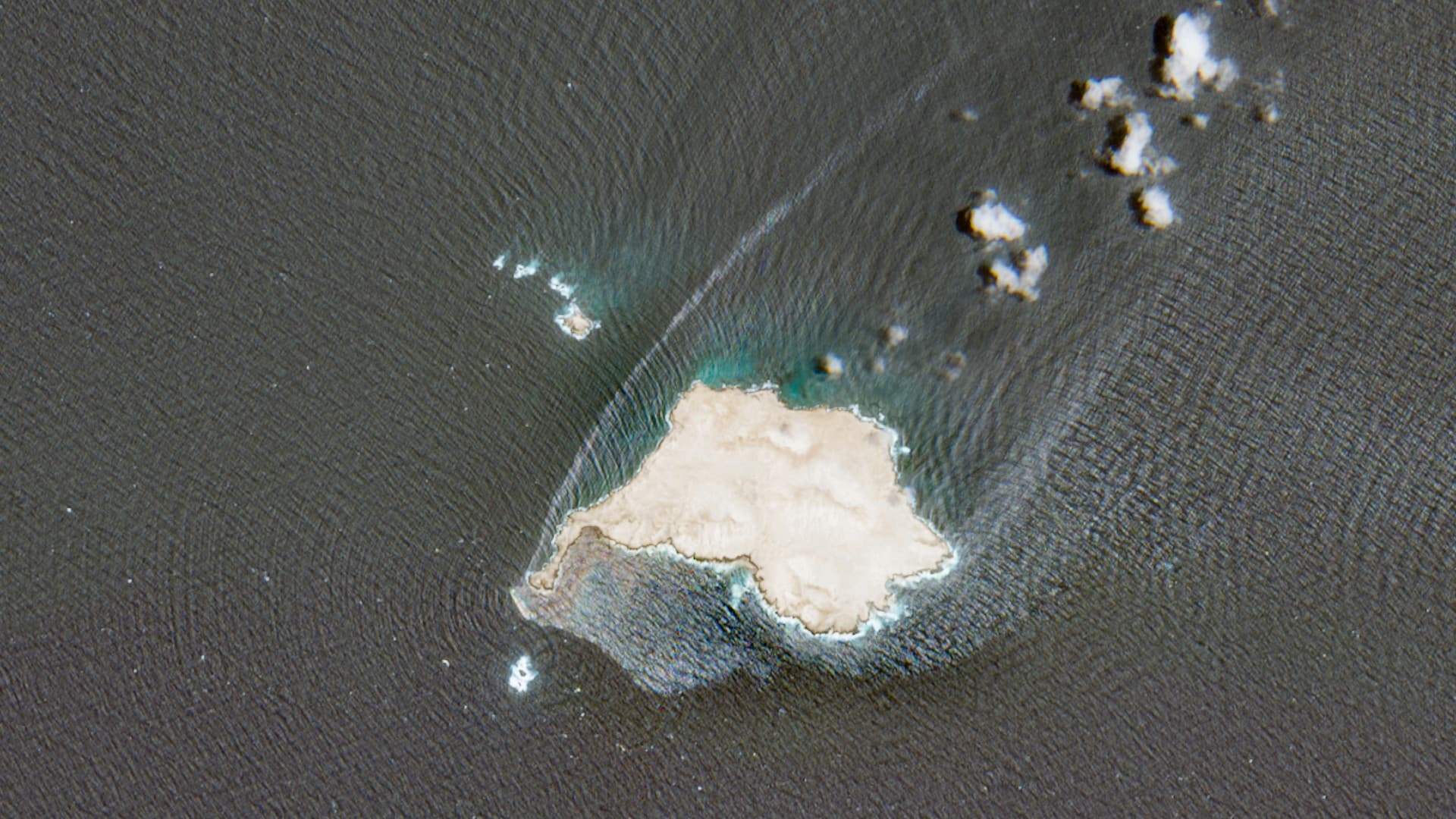 Satellite image reveals oil spill off Oman's coast