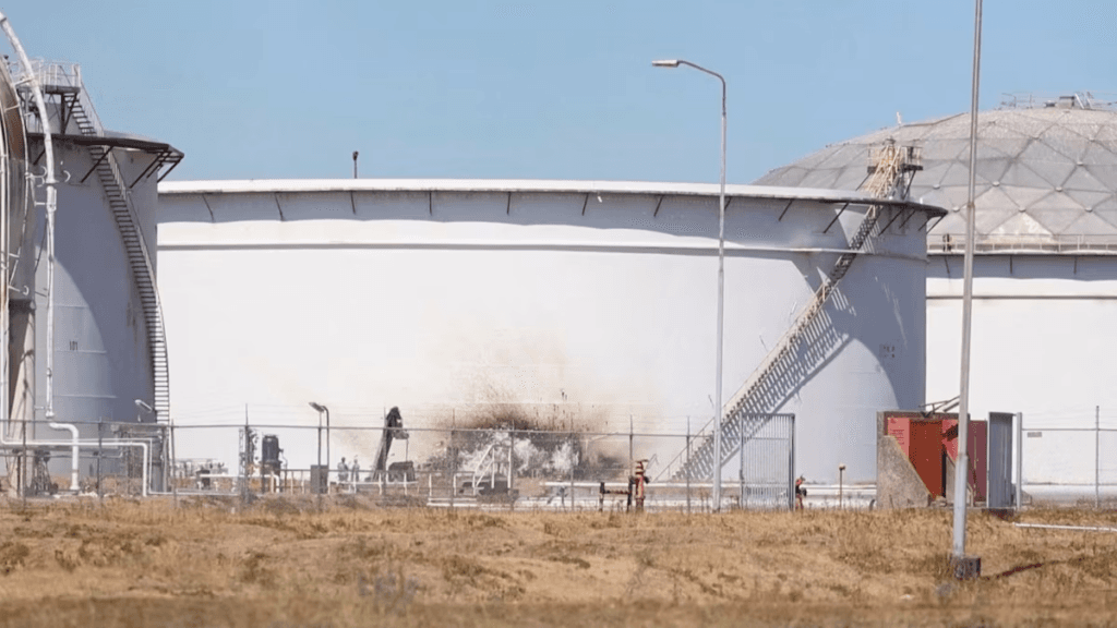 One dead, six injured in blast at Rotterdam petroleum storage facility