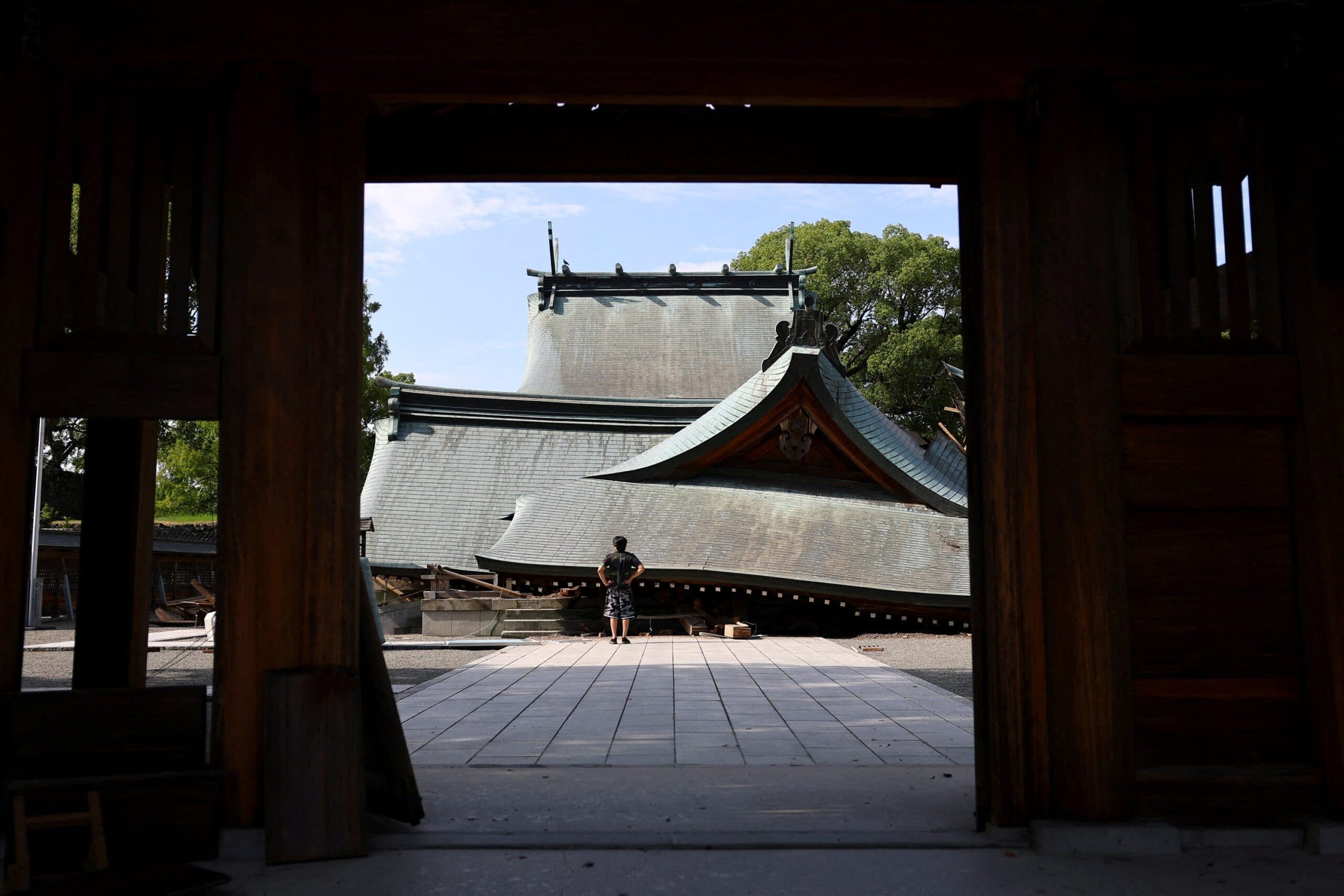 Japan quake toll hits 34 as survivors struggle amid heat