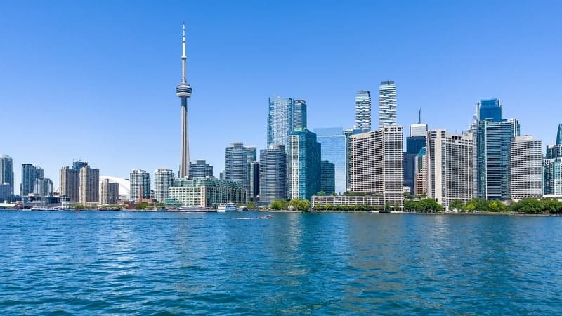 Trump threatens to change the name of Lake Ontario