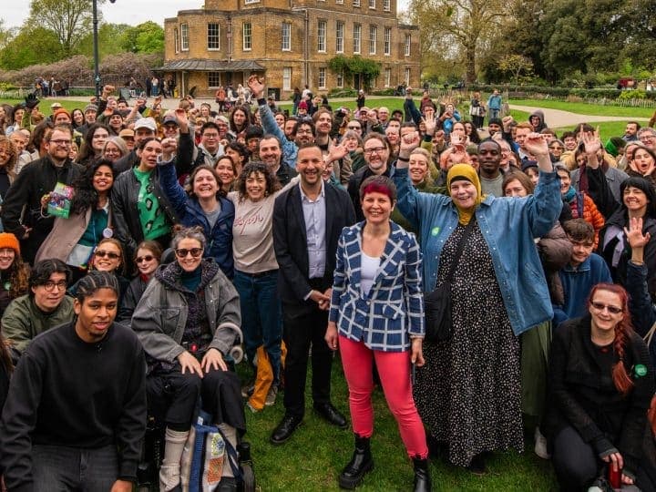 Hackney votes to end 58-year Haifa twinning, citing “anti-racist values”