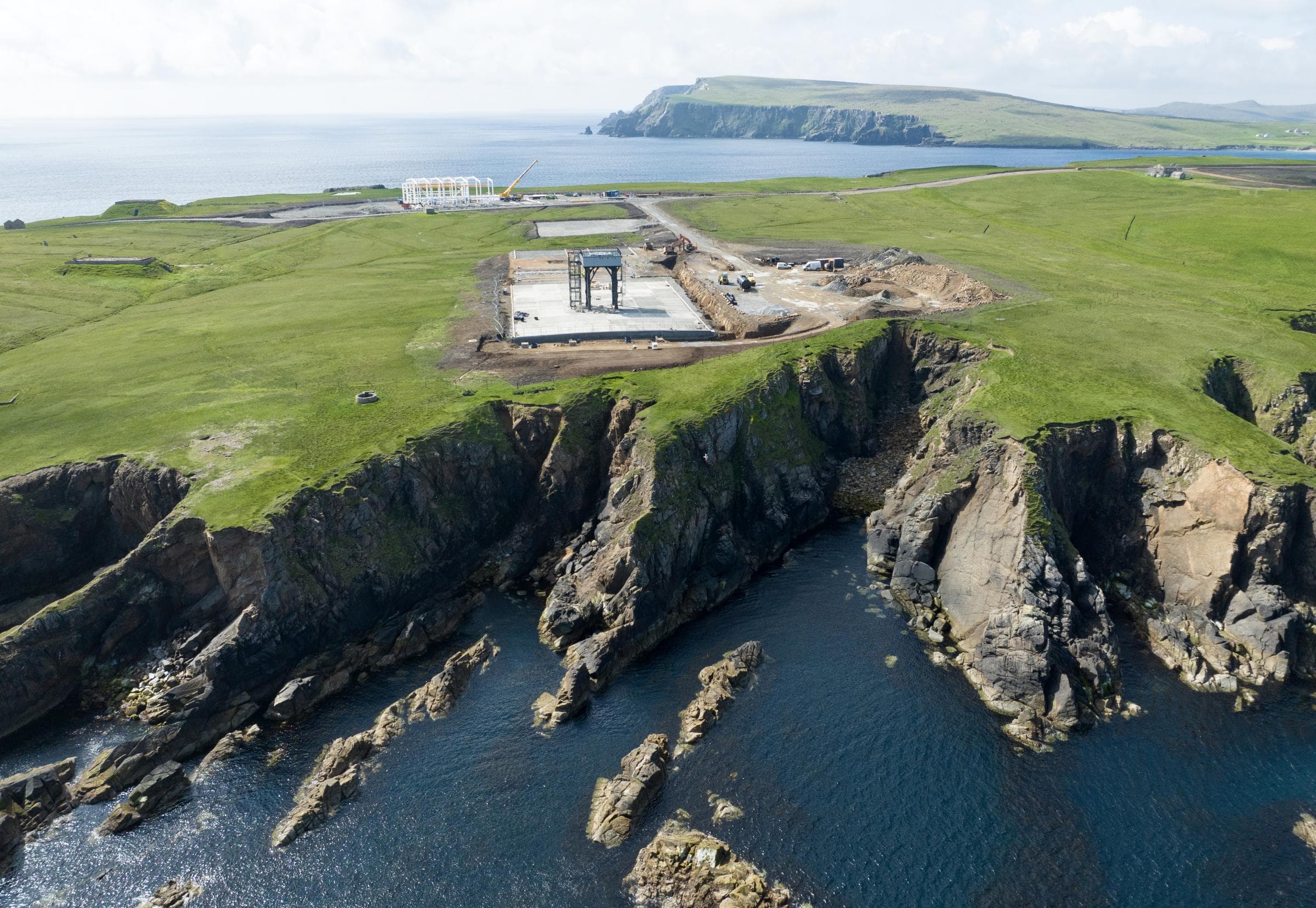 30m-tall space rocket on Scottish launchpad must be 'de-stacked' after issue