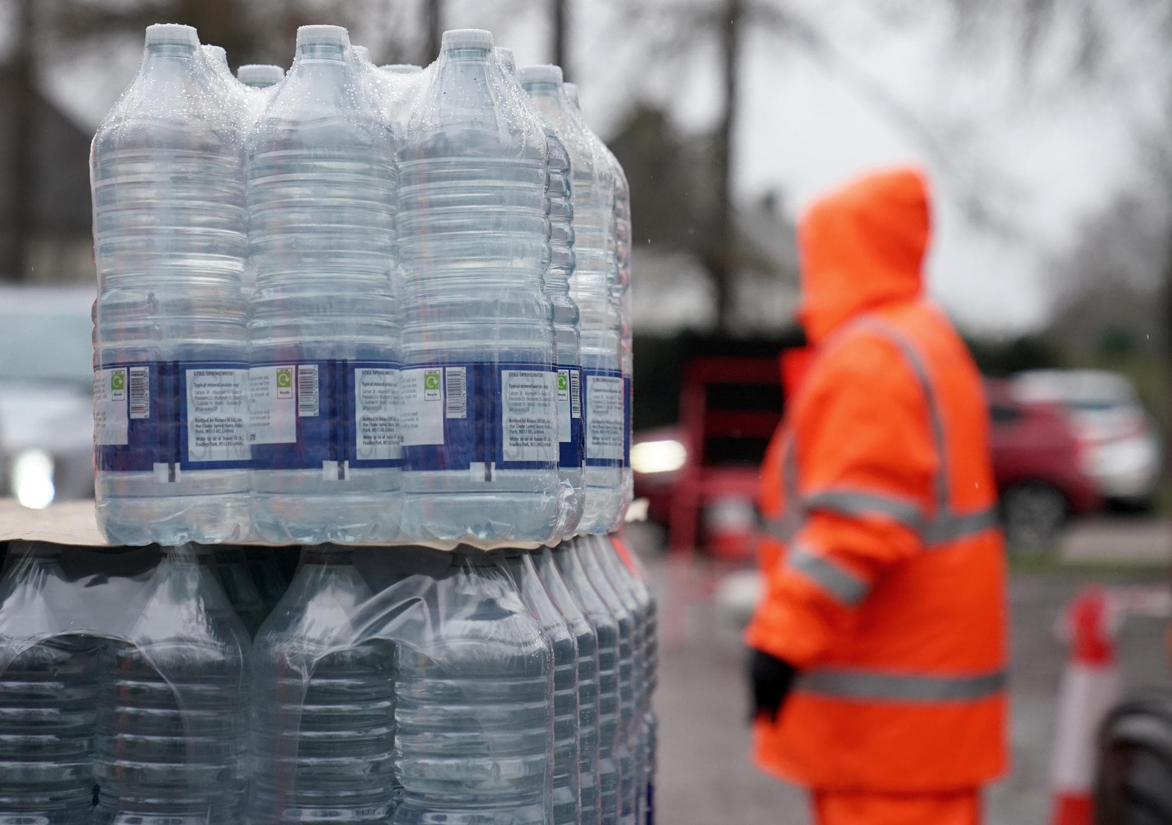 UK Government to tell households to 'stock up on food and water'