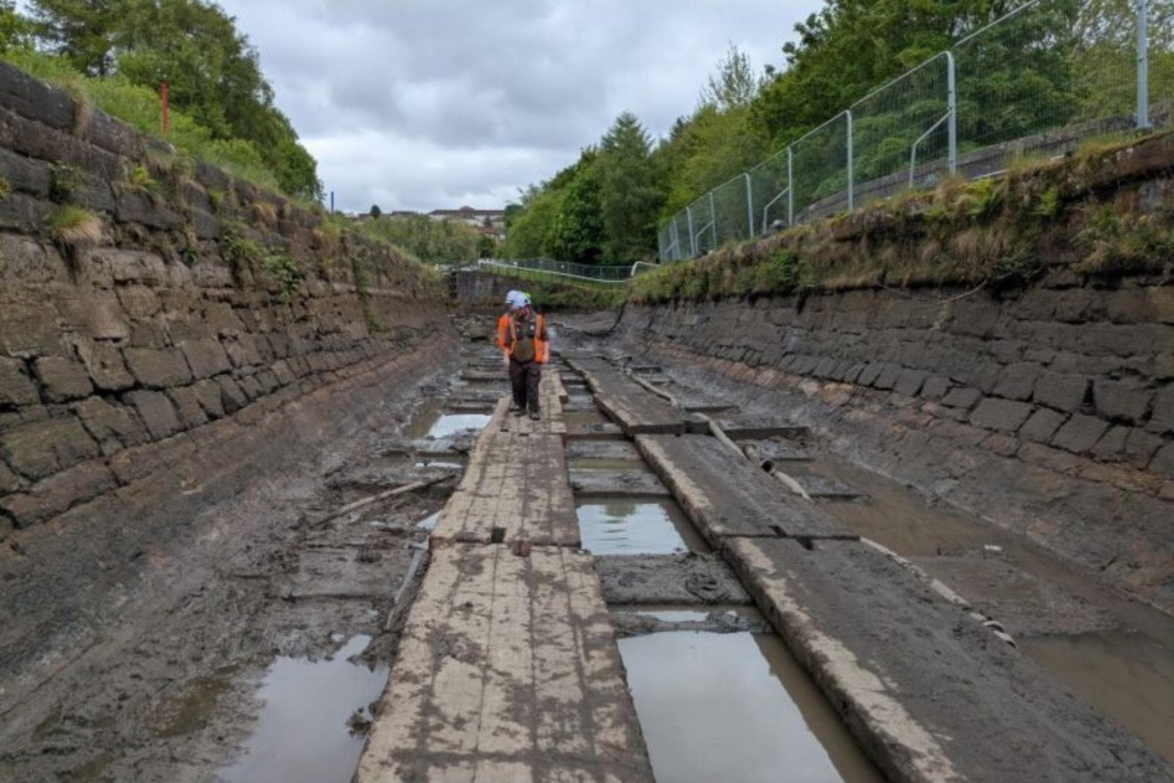 Major repairs to historic Scottish aqueduct will keep canal closed for a year