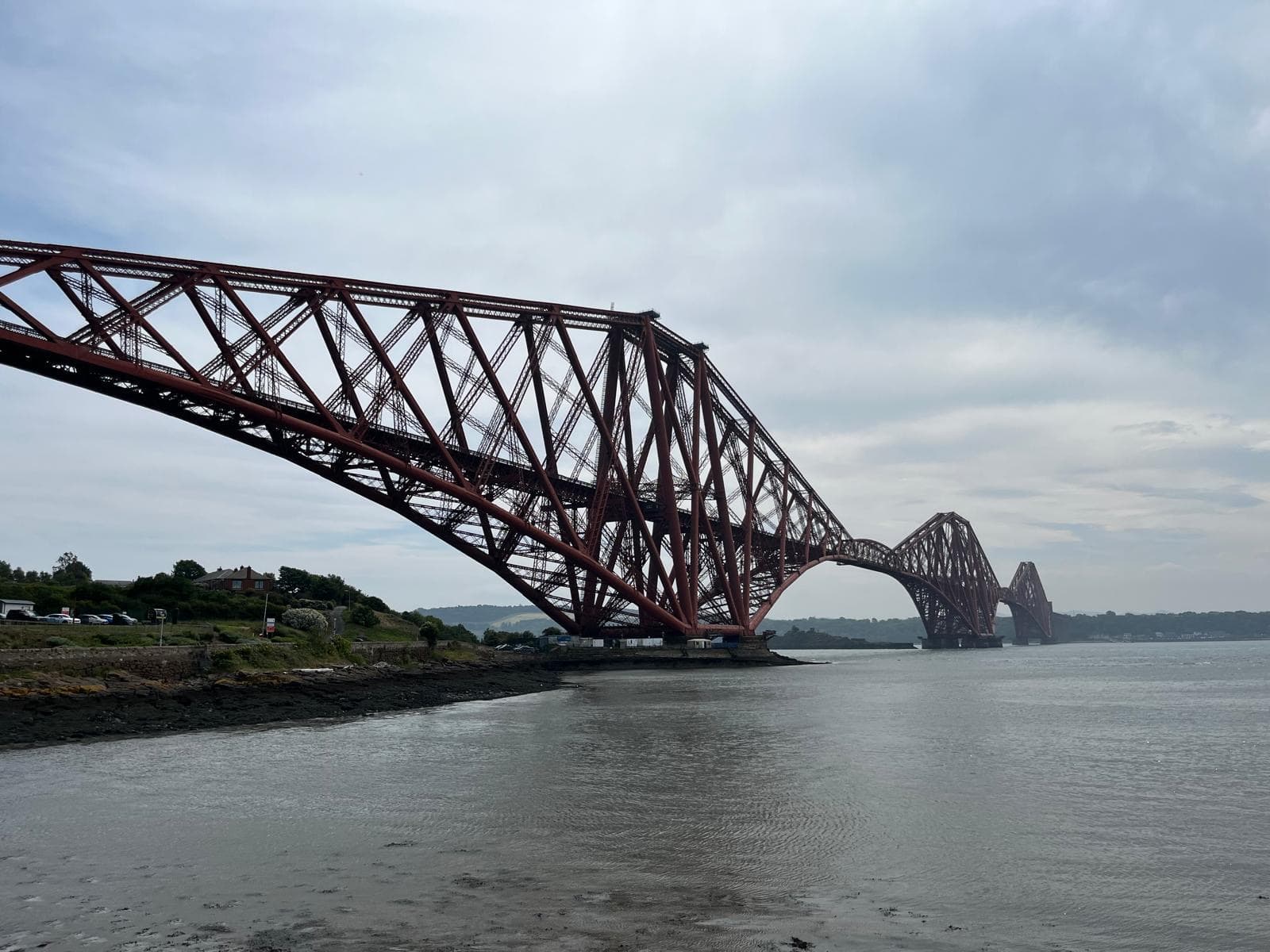 Tiny fraction of Forth Rail Bridge lights in working condition as costs delay fix