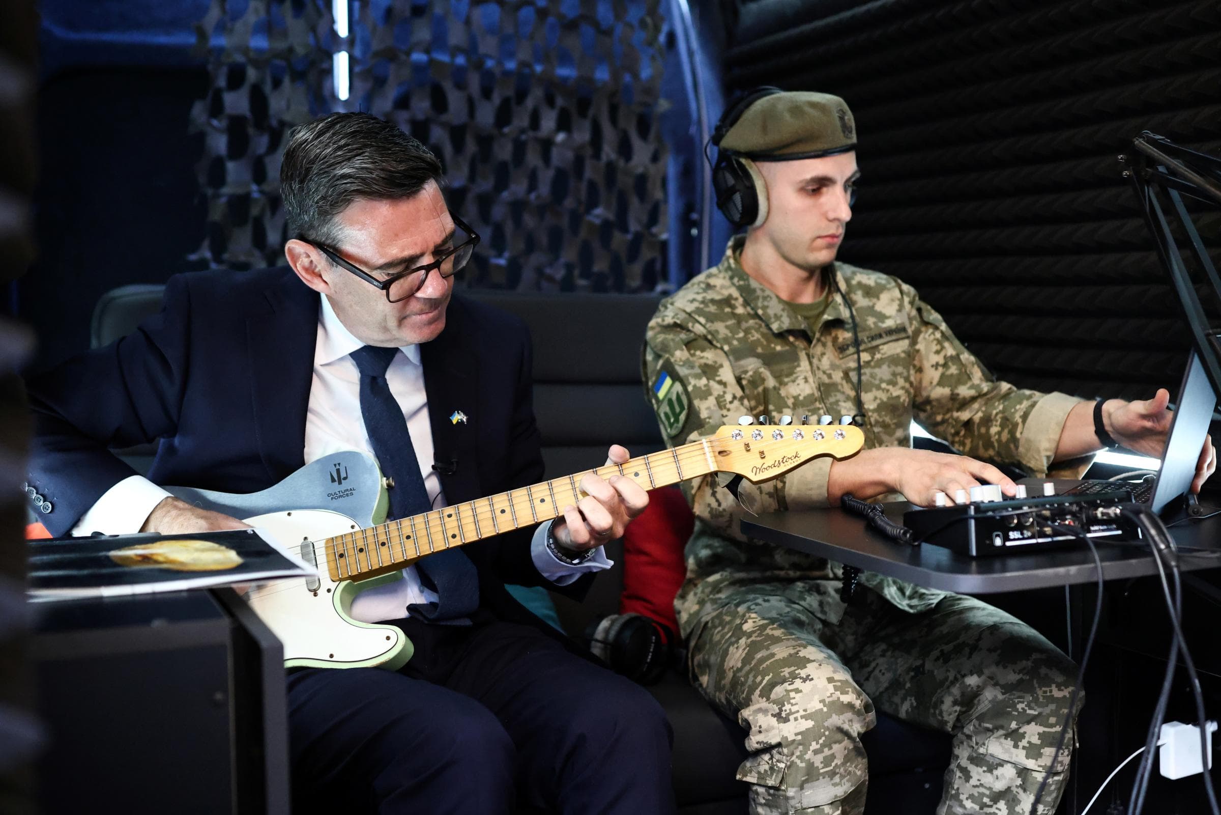Andy Burnham teaches Ukrainians how to cringe with Smiths guitar serenade