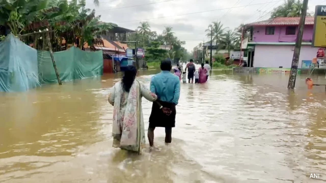 8 Killed, 8 Missing, 13 Injured As Kerala Rains Trigger Landslides, Flooding
