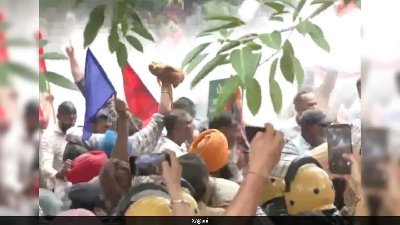 Argentina Protests: Milei Retreats Even Further to Pass Private Property Bill