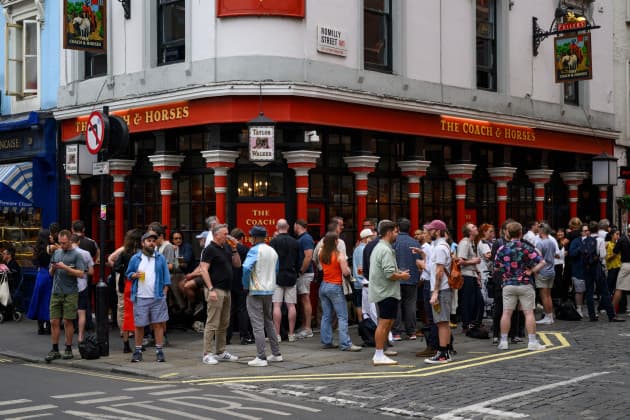 Council attempts to limit 'vertical drinking' (that's drinking while standing up) in central London