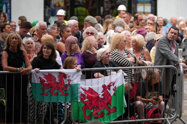 'Loved by millions worldwide': Fans gather at Bonnie Tyler's funeral to pay their respects