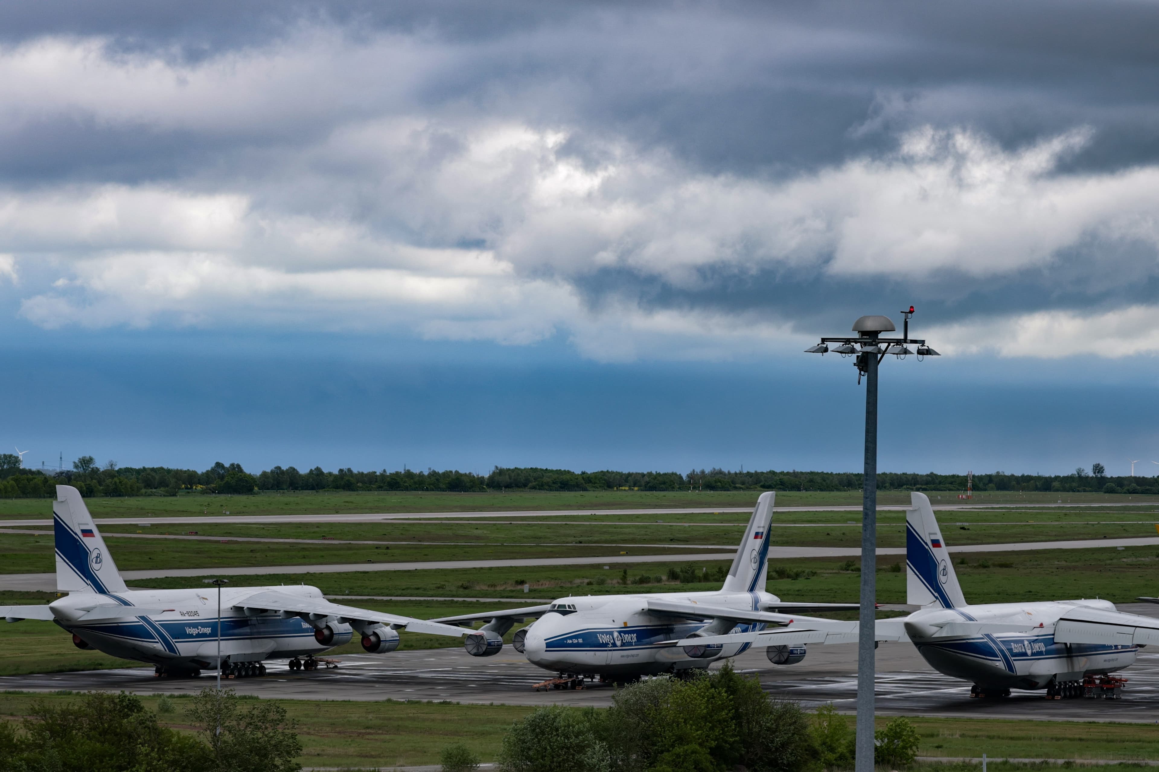 German police examine suspicious object at Leipzig airport