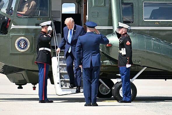 Marine One: Helicopter carrying Trump flew close to passenger jet, FAA plans probe