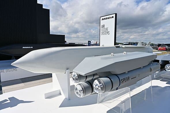 What are the ‘deep precision strike’ Storm Shadow missiles Burnham is giving to Zelensky