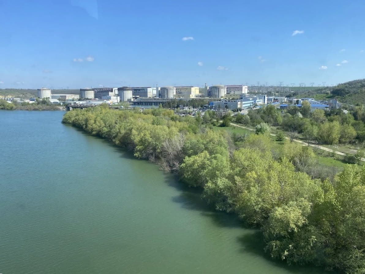 Romania shuts down both nuclear power reactors as Danube levels plunge, PM urges energy savings