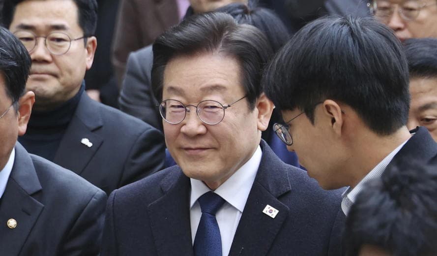 S’Korea president proposes talks with North to formally end Korean War